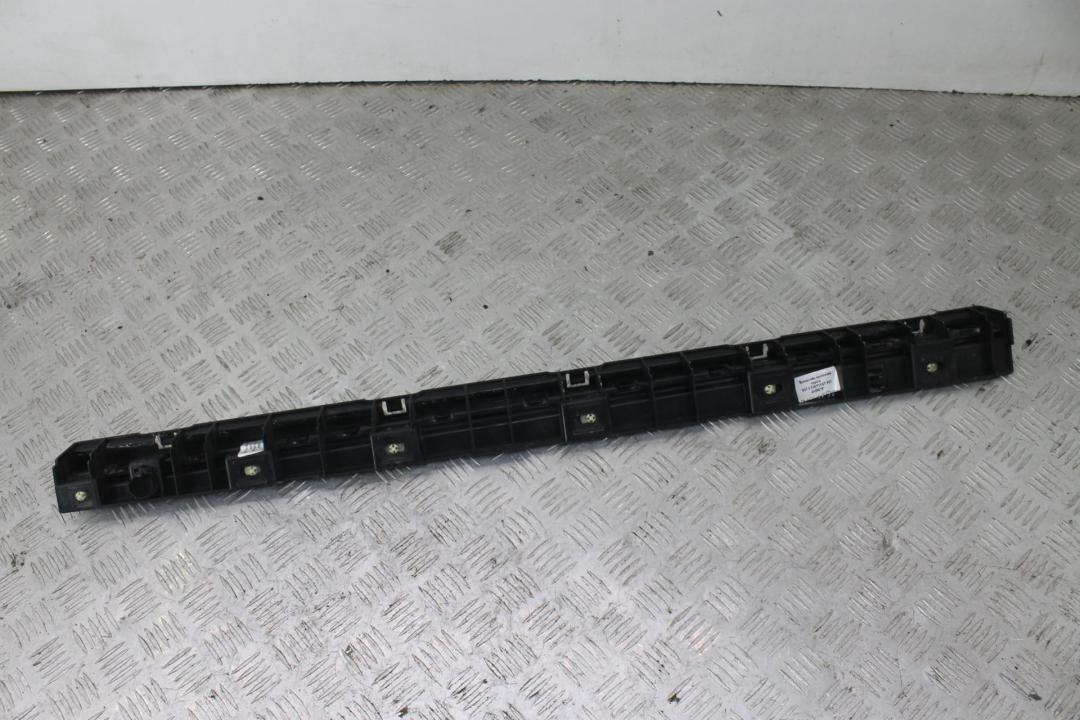 Кронштейн крепления порога BMW 5 серия F07/F10/F11 F10 2011, 3.0 л., N57 D30 A, дизель, седан, задний привод, 51777184778, 7184778 - фото №1