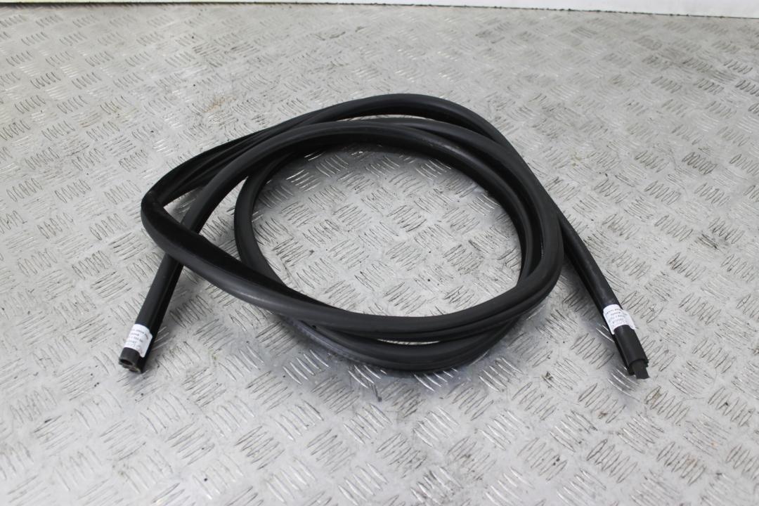 уплотнитель двери BMW 5 серия E60/E61 2004, 3.0 л., M57 D30 (306D2), дизель, АКПП, седан, правый руль, 51227033795 - фото №1