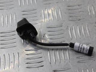 форсунка омывателя лобового стекла BMW 3 серия E90/E91/E92/E93 [рестайлинг] 2008, 3.0 л., бензин, черный, универсал