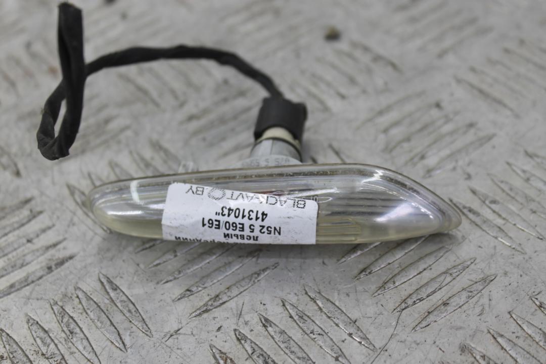 повторитель поворота на крыле BMW 5 серия E60/E61 2005, 2.5 л., N52 B25, бензин, АКПП, titangrau (a36), седан, задний привод, правый руль, 7165741, 63137165741 - фото №1