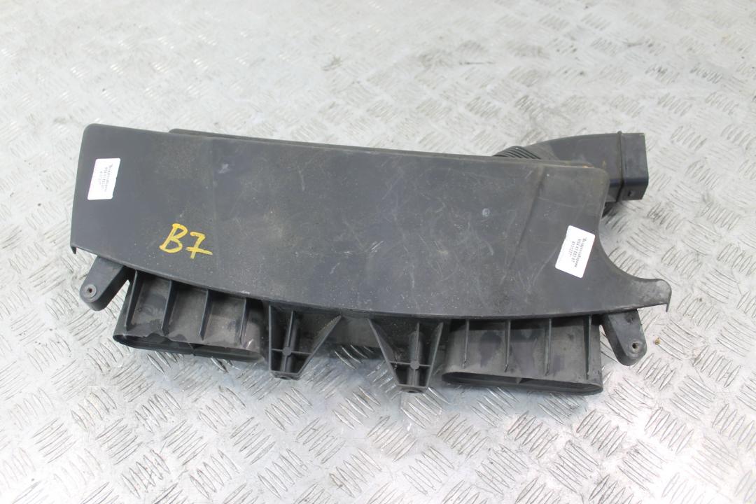 воздухозаборник BMW X3 E83 2005, 3.0 л., M54 B30 (306S3), бензин, АКПП, внедорожник 5 дв., правый руль, 13713400202 - фото №1