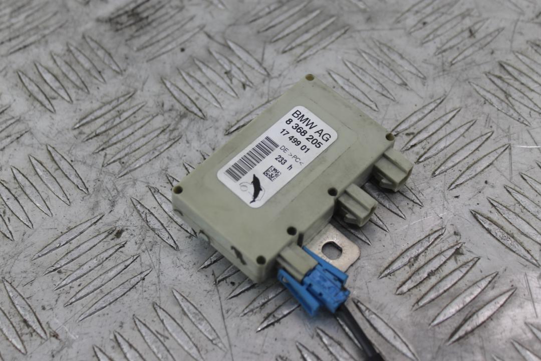 усилитель антенны BMW 7 серия E65/E66/E67 2004, 3.0 л., дизель, серебро, седан, 8368205 - фото №1