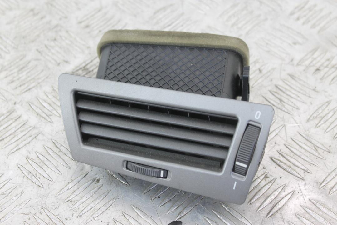 дефлектор обдува салона BMW 7 серия E65/E66/E67 2004, 3.0 л., дизель, серебро, седан - фото №1