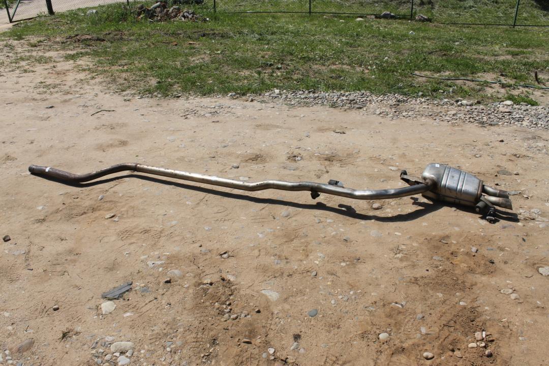 глушитель BMW 5 серия F07/F10/F11 2012, 2.0 л., дизель, универсал - фото №1