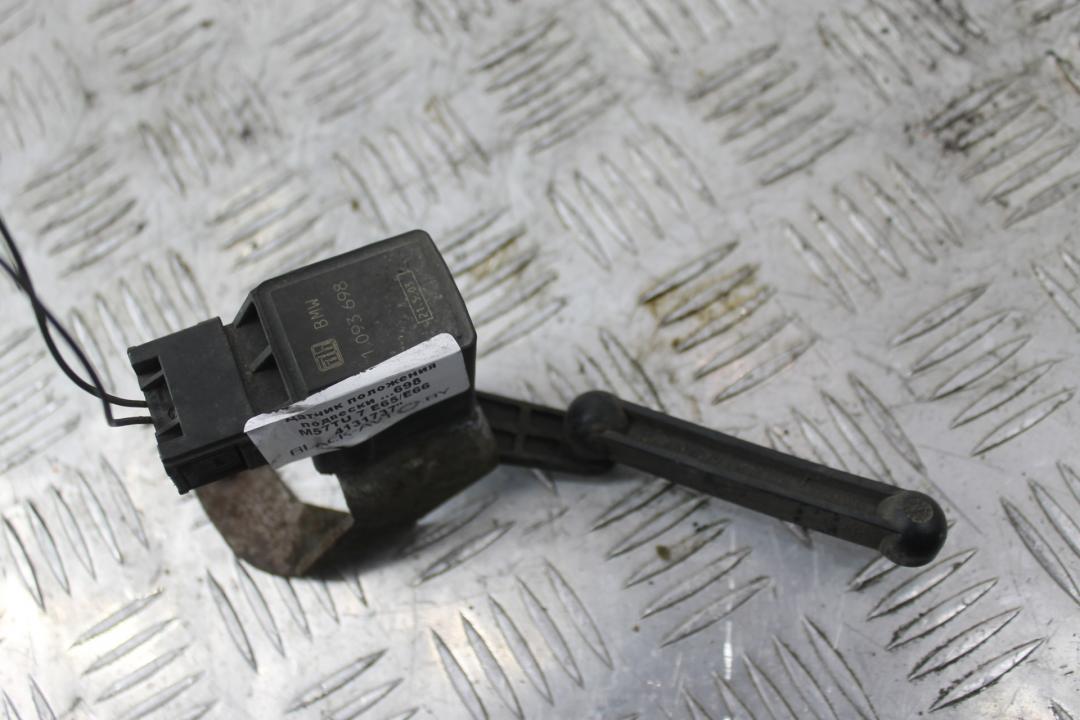 датчик дорожного просвета BMW 7 серия E65/E66/E67 2004, 3.0 л., дизель, серебро, седан, 1093698 - фото №1