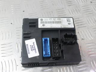 блок комфорта Audi A6 4F/C6 2005, серо-голубой, седан, 4F0907289