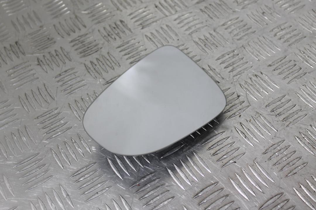 стекло зеркала наружного левого Volkswagen Golf GTI 6 поколение 2011, 2.0 л., бензин, АКПП, синий, хетчбэк 3 дв., передний привод, 5K0857521A - фото №1