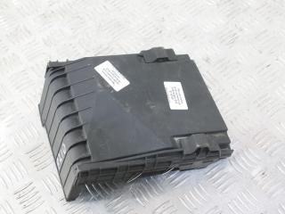 крышка блока предохранителей Volkswagen Golf GTI 6 поколение 2011, 2.0 л., бензин, АКПП, синий, хетчбэк 3 дв., передний привод, 1K0937132