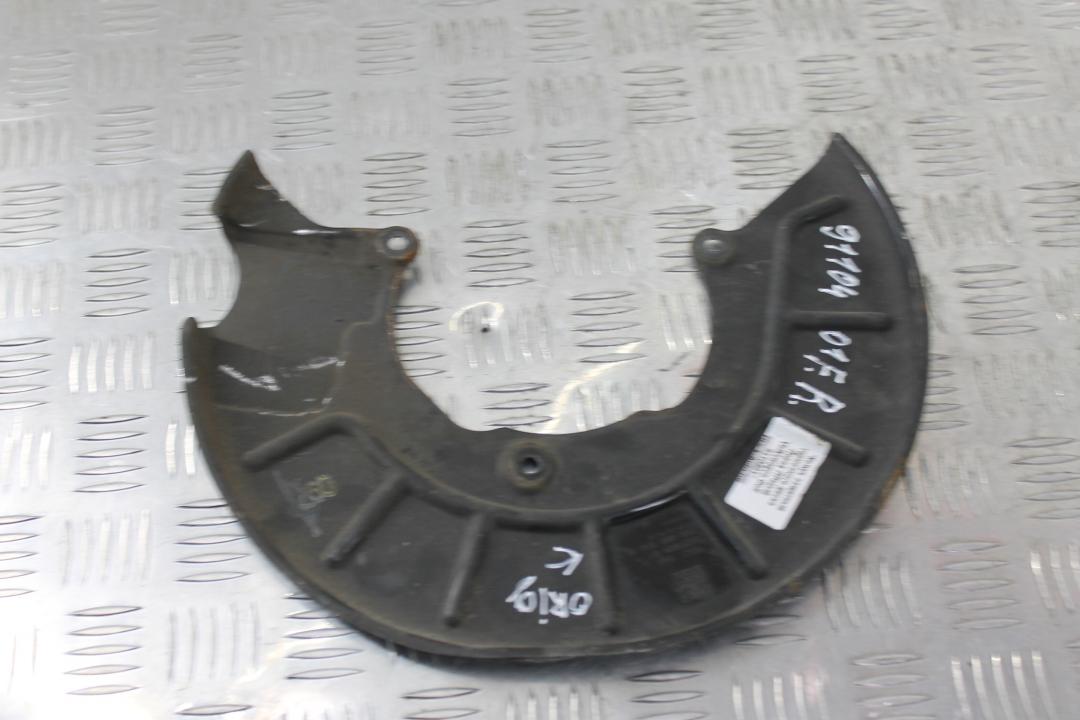 защитный кожух тормозного механизма Volkswagen Golf GTI 6 поколение 2011, 2.0 л., бензин, АКПП, синий, хетчбэк 3 дв., передний привод, 1K0400054 - фото №1