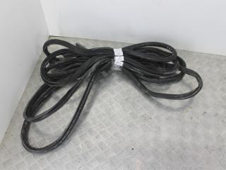 уплотнитель двери Volkswagen Golf GTI 6 поколение 2011, 2.0 л., бензин, АКПП, синий, хетчбэк 3 дв., передний привод, 5K3867911C