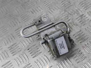 петля двери Audi A6 4F/C6 2007, 2.4 л., BDW, бензин, серебро, седан, 8E0831412