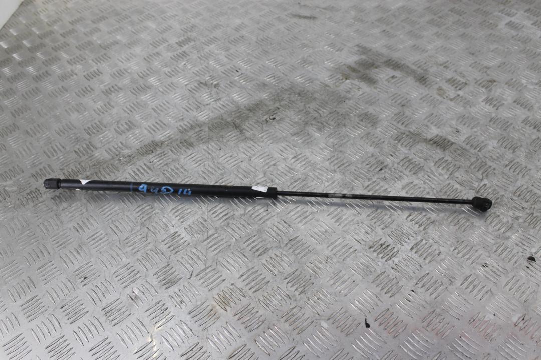 амортизатор капота Audi A6 4F/C6 2007, 2.4 л., BDW, бензин, серебро, седан, 4F0823359 - фото №1