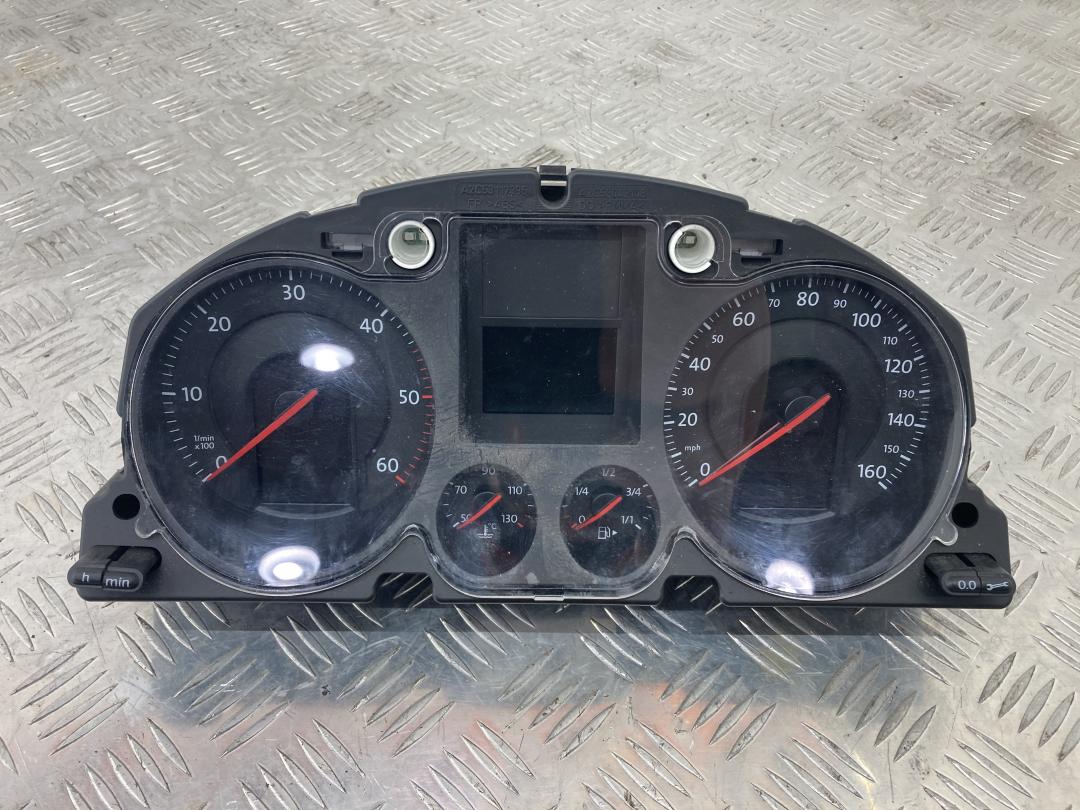 щиток приборов (приборная панель) Volkswagen Passat B6 2008, серебро, универсал, 3C0920960 - фото №1