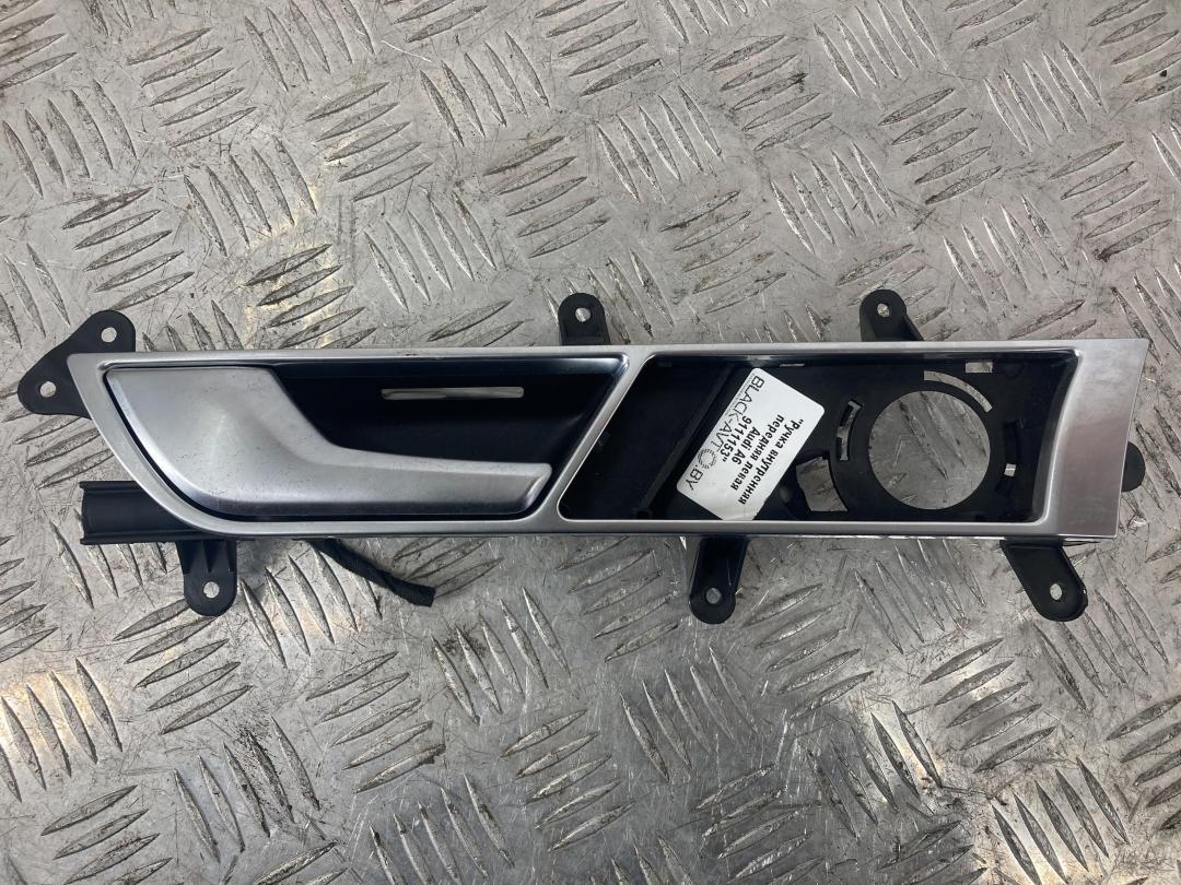 ручка внутренняя передняя левая Audi A6 4F/C6 2007, серебро, седан, 4F0837019 - фото №1