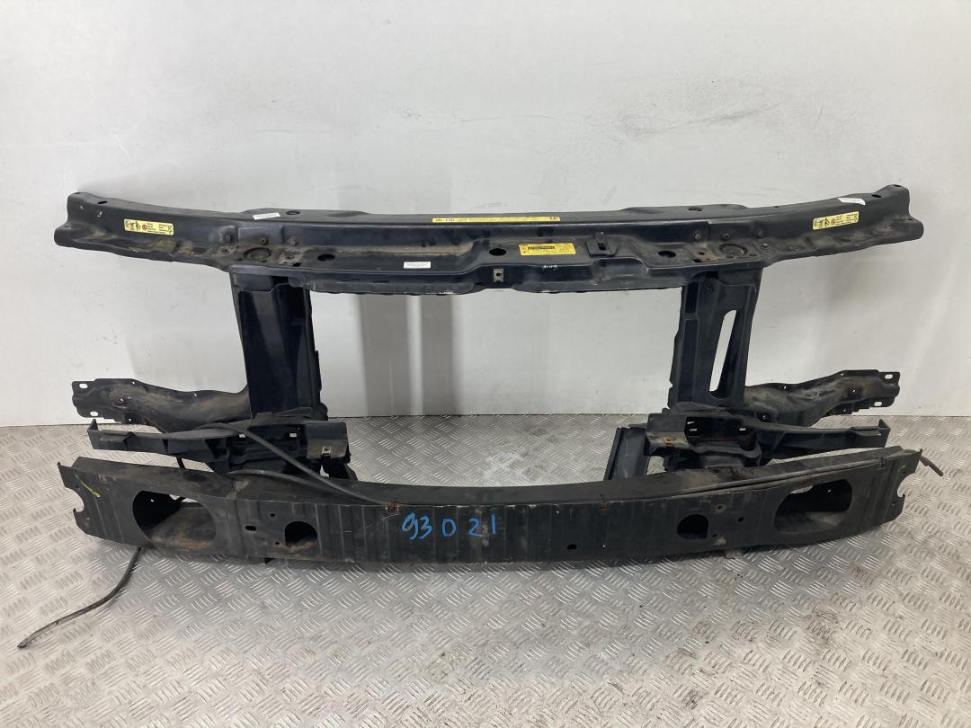 передняя панель крепления облицовки (телевизор) Land Rover Range Rover 3 поколение 2003, 3.0 л., дизель, АКПП, синий, полный привод, правый руль - фото №1