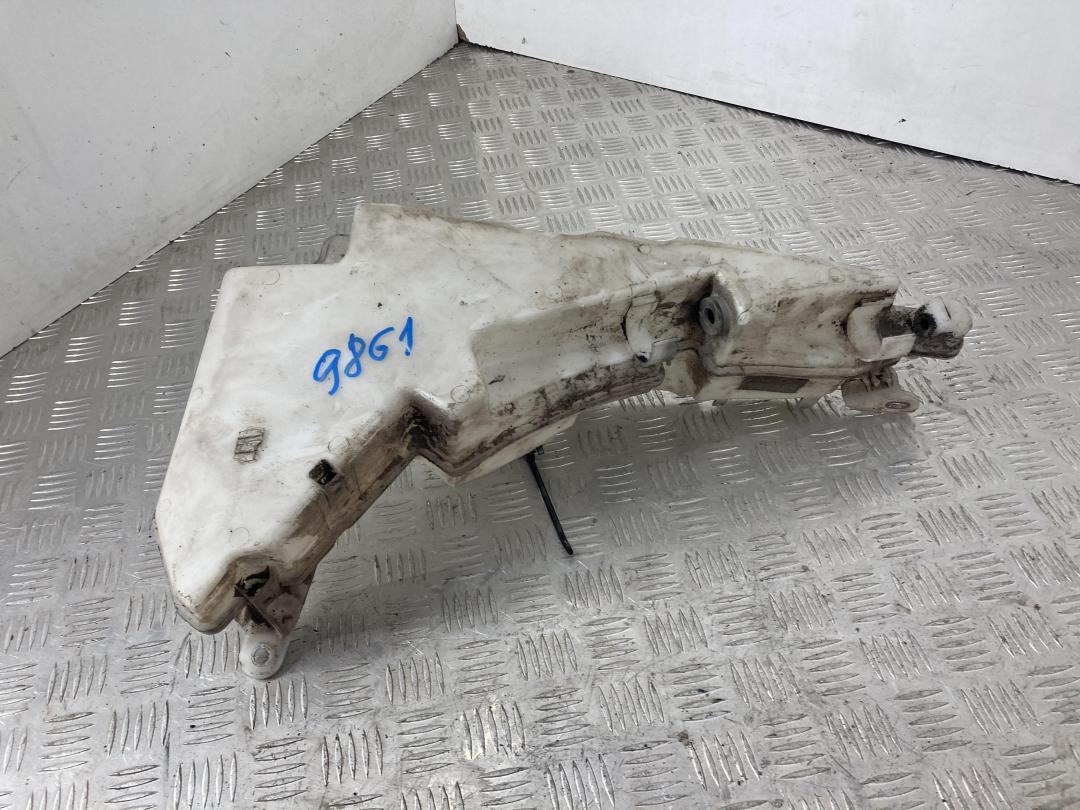 бачок омывателя Audi A6 4F/C6 2007, серебро, седан - фото №1