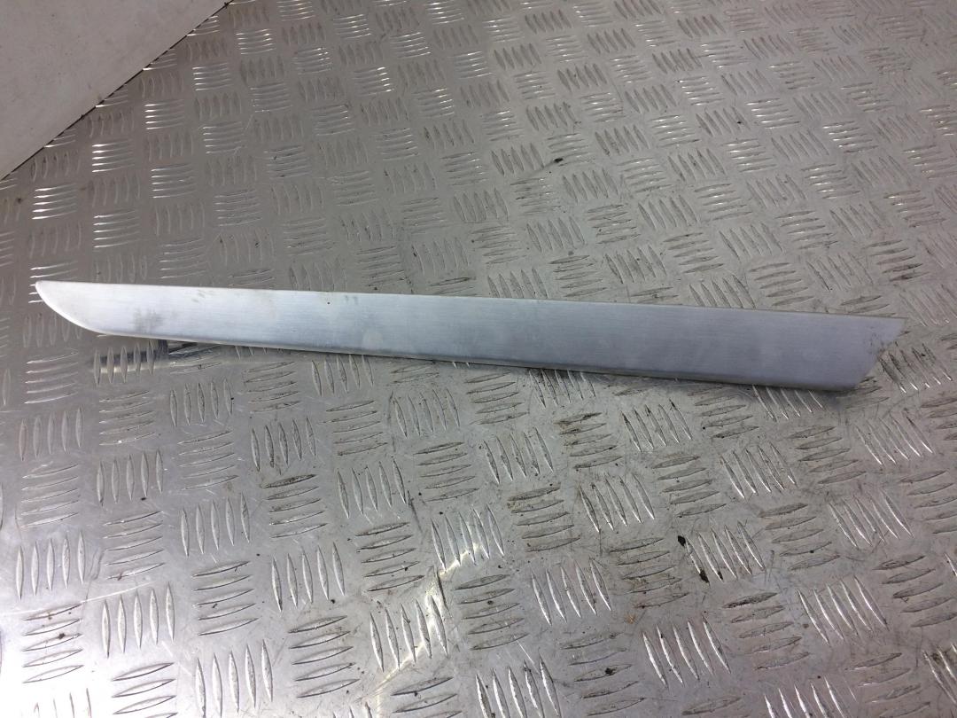 накладка декоративная Audi A6 4F/C6 2007, серебро, седан, 4F0867409 - фото №1