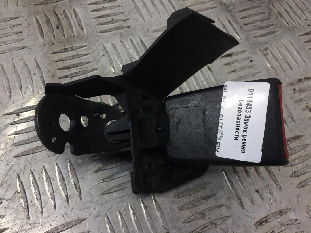 замок ремня безопасности Audi A6 4F/C6 2007, серебро, седан, 4F0857740 - фото №1