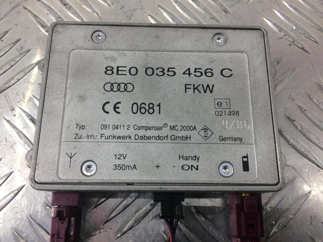 усилитель антенны Audi A6 4F/C6 2007, серебро, седан, 8E0035456 - фото №1