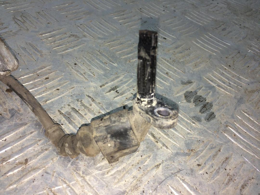 датчик ABS Land Rover Range Rover 3 поколение 2003, 3.0 л., дизель, АКПП, синий, полный привод, правый руль, 7508203 - фото №1