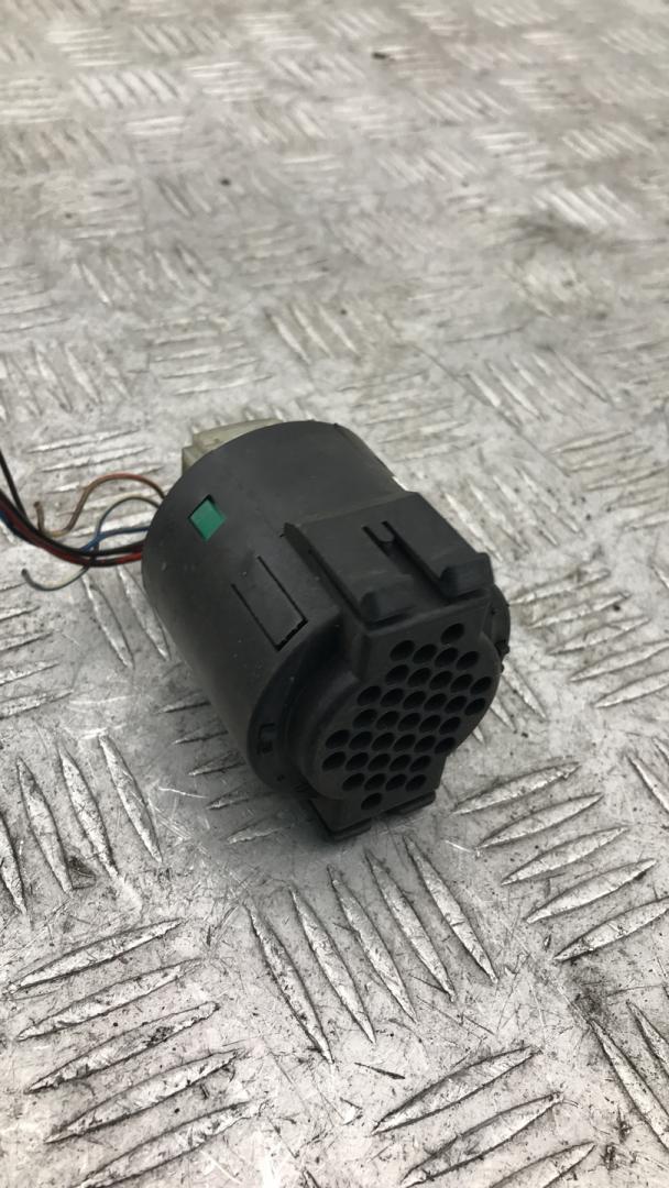 сирена (гонг) Land Rover Range Rover 3 поколение 2003, 3.0 л., дизель, АКПП, синий, полный привод, правый руль, 8360995 - фото №1