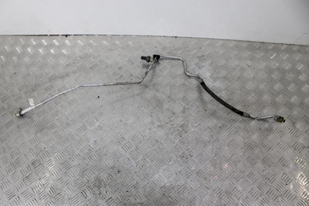 трубка кондиционера Land Rover Range Rover 3 поколение 2003, 3.0 л., дизель, АКПП, синий, полный привод, правый руль - фото №1