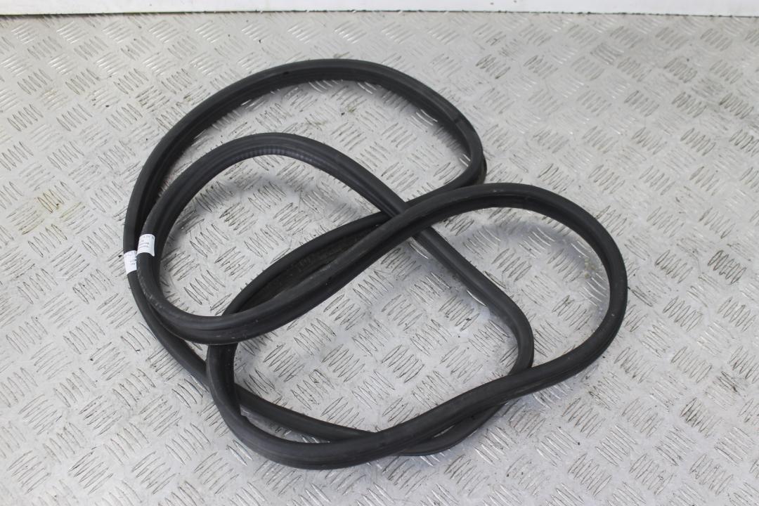 уплотнитель Mercedes-Benz E-Класс W211/S211 2003, 2.7 л., дизель, АКПП, седан - фото №1