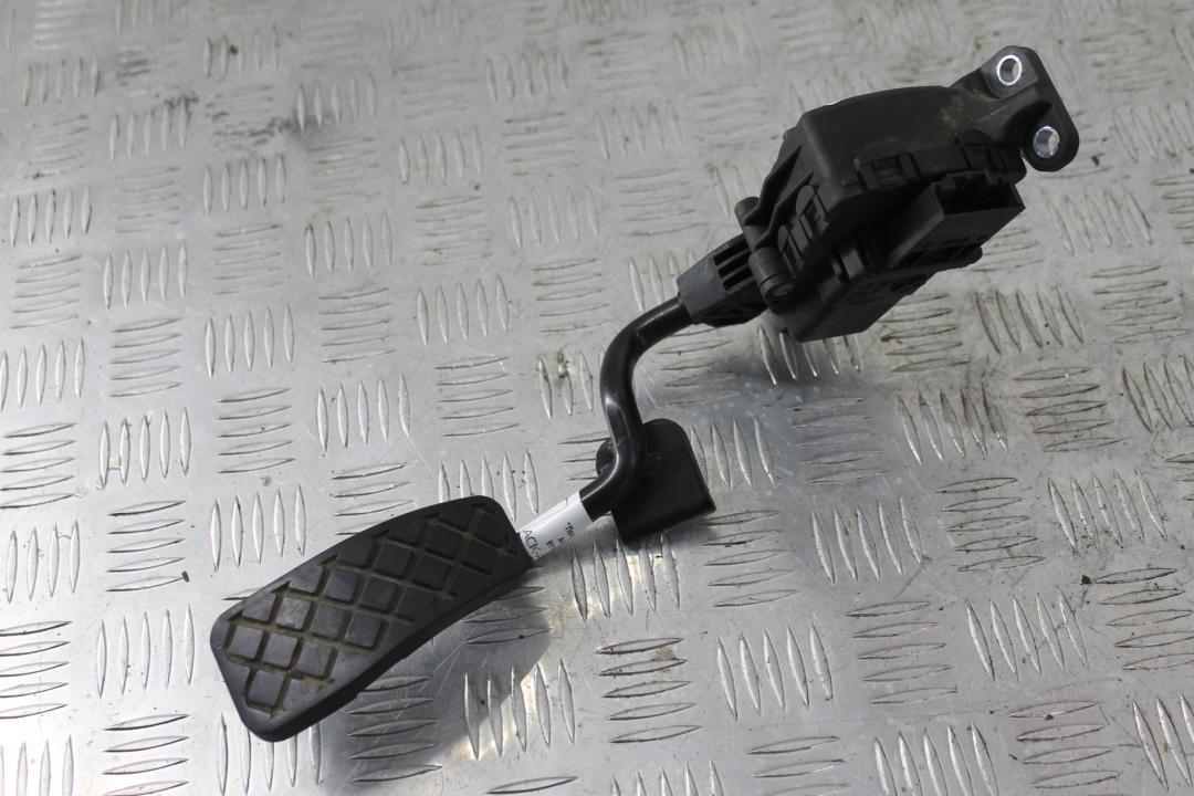 педаль Audi A6 4F/C6 2006, синий, седан, 4F2721523 - фото №1