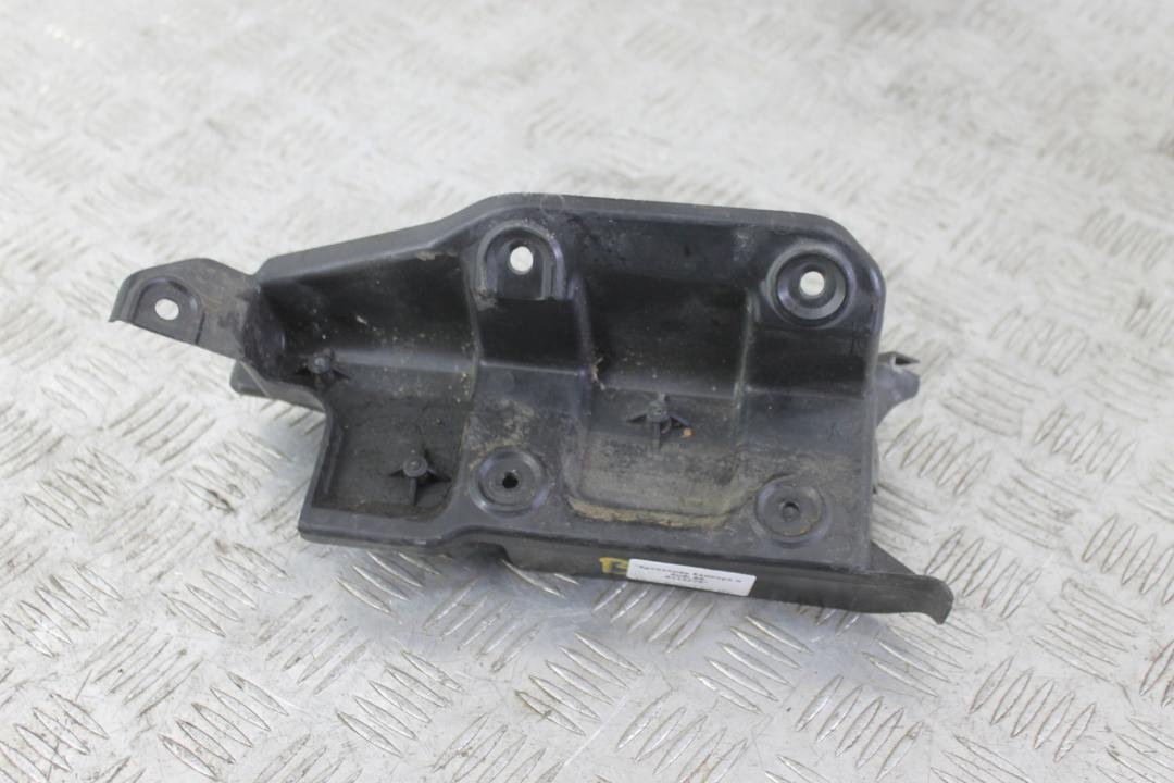 крепление бампера Audi A6 4F/C6 2006, синий, седан, 4F5807897 - фото №1