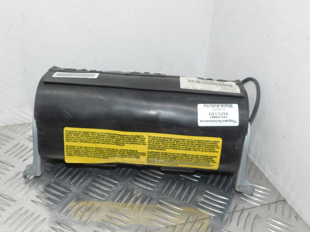 подушка безопасности пассажира BMW 5 серия E39 1998, 2.5 л., бензин, серебро, седан, 97B329B1734 - фото №1