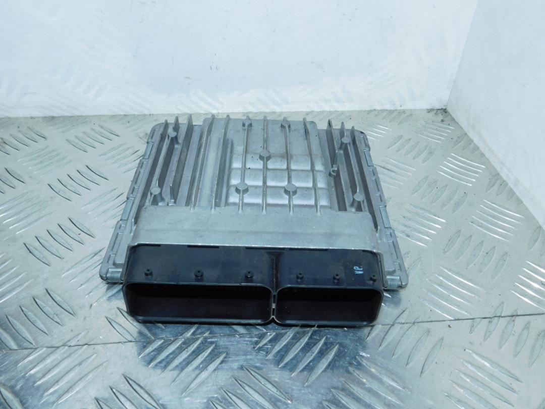 блок управления двигателем BMW 3 серия E90/E91/E92/E93 2006, 2.5 л., бензин, купе, 7567362 - фото №1