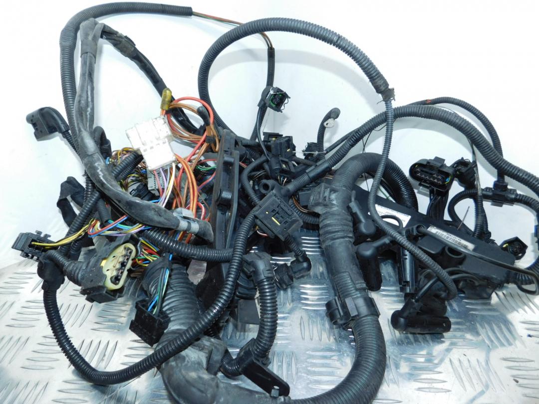 проводка двигателя BMW 3 серия E90/E91/E92/E93 2006, 3.0 л., дизель, серебро, универсал, 3419276 - фото №1