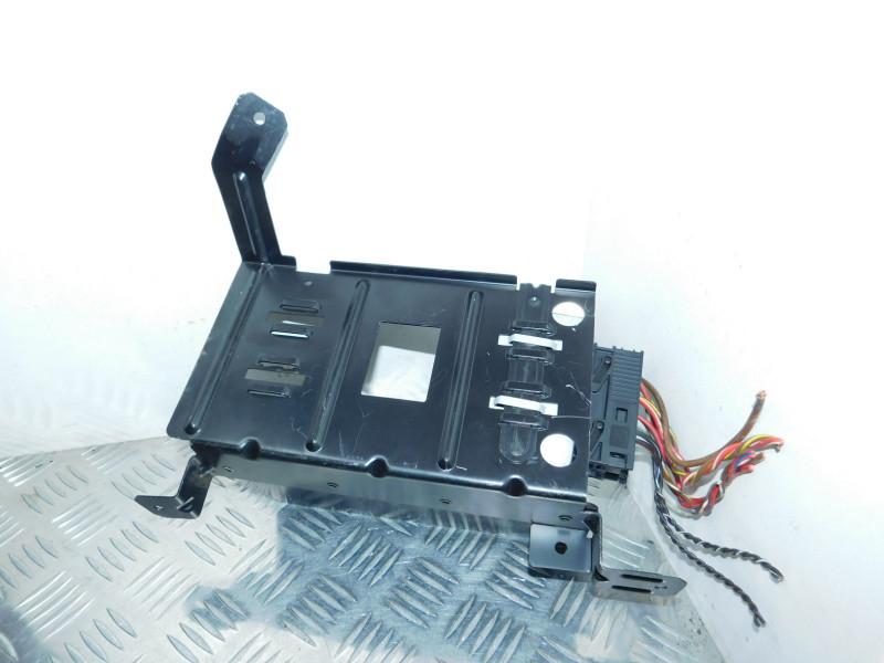 усилитель музыкальный BMW 7 серия E65/E66/E67 2004, 3.0 л., дизель, серебро, седан, 6920461 - фото №1