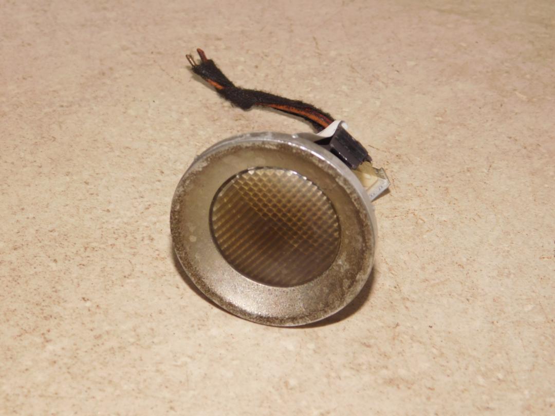 фонарь салона (плафон) Land Rover Range Rover 3 поколение 2003, 3.0 л., дизель, АКПП, синий, полный привод, правый руль, 8385198 - фото №1