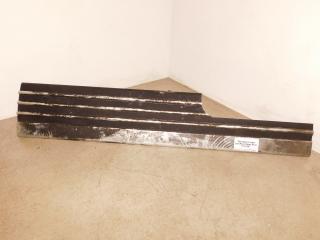 накладка на порог Land Rover Range Rover 3 поколение 2003, 3.0 л., дизель, АКПП, синий, полный привод, правый руль