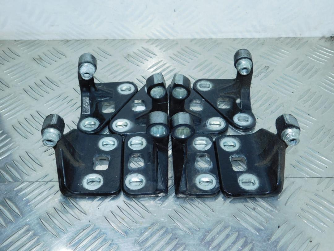 петля двери Mercedes-Benz E-Класс W211/S211 2003, 2.7 л., дизель, АКПП, седан - фото №1