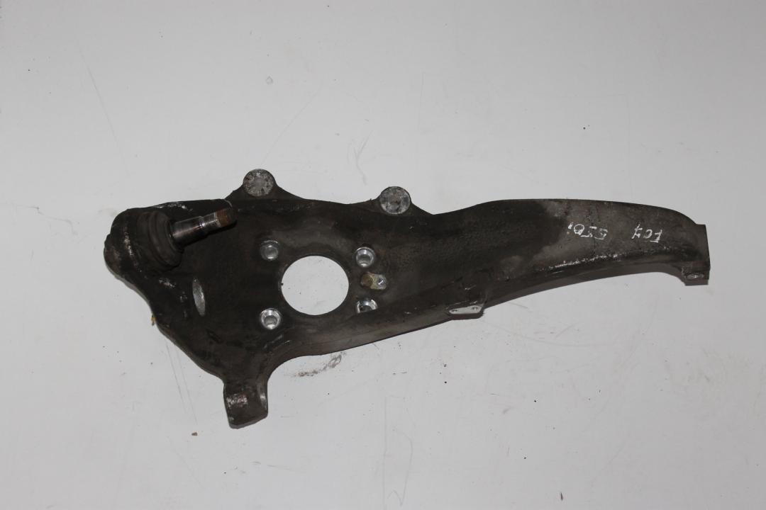 кулак поворотный левый BMW 5 серия F07/F10/F11 2011, 4.4 л., бензин, хетчбэк 5 дв., 6777749 - фото №1