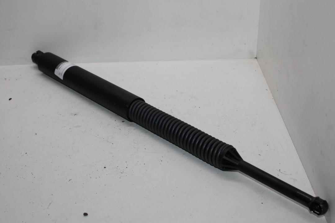 амортизатор крышки багажника (3-5 двери) BMW 5 серия F07/F10/F11 2012, 2.0 л., дизель, универсал, 33526784114 - фото №1