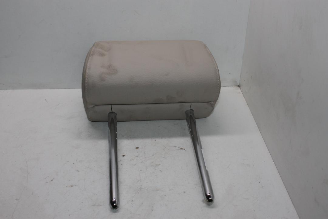 подголовник BMW 5 серия F07/F10/F11 2012, 2.0 л., дизель, универсал - фото №1