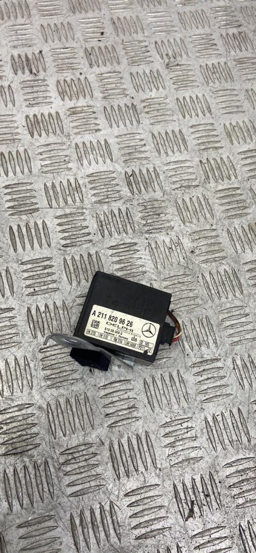 блок управления сигнализацией Mercedes-Benz E-Класс W211/S211 2004, 3.2 л., CDi, дизель, АКПП, серебро, седан, задний привод, правый руль, A2118209626 - фото №1
