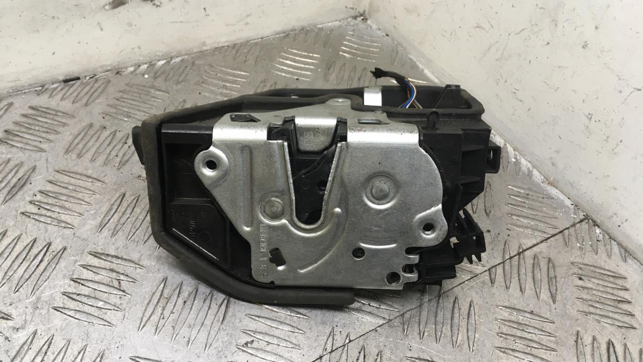замок двери задней левой BMW 5 серия F07/F10/F11 F10 2011, 3.0 л., N57 D30 A, дизель, седан, задний привод, 7202147, 51227202147 - фото №1