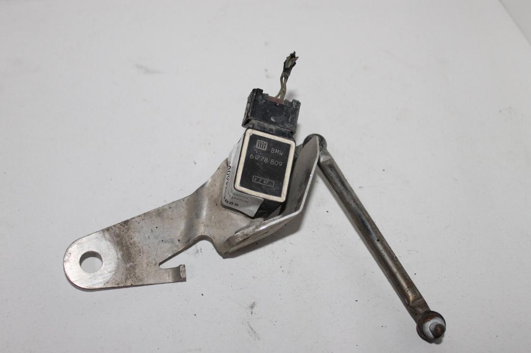 датчик дорожного просвета BMW 5 серия E60/E61 2007, 3.0 л., бензин, черный, универсал, 6778809 - фото №1