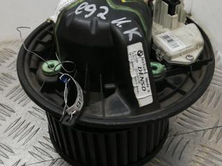 моторчик печки BMW 3 серия E90/E91/E92/E93 [рестайлинг] 2010