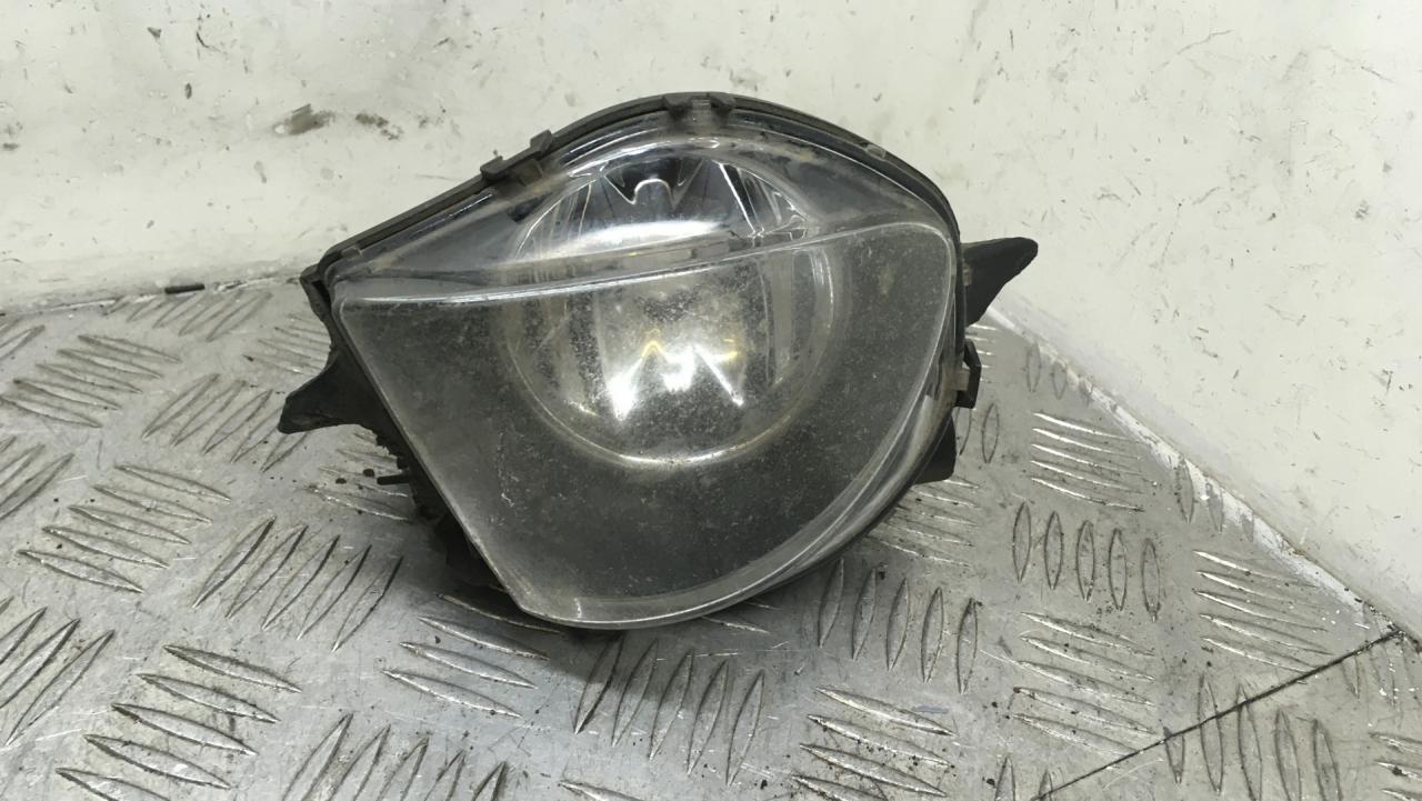 фара противотуманная правая BMW 3 серия E90/E91/E92/E93 2006, седан, 6948374 - фото №1