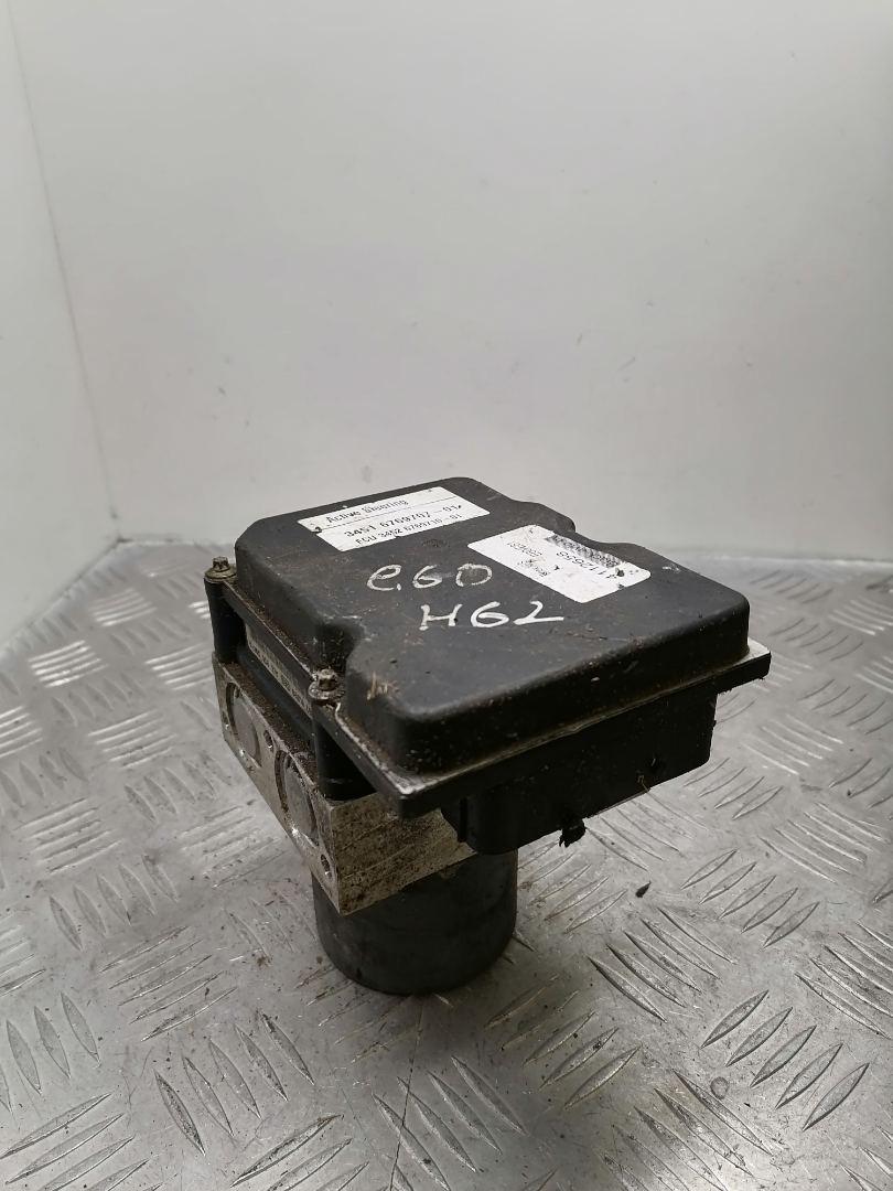 блок ABS BMW 5 серия E60/E61 2004, седан, 6768908 - фото №1