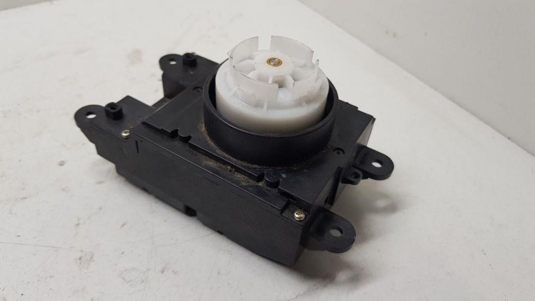 джойстик управления мультимедиа BMW 5 серия E60/E61 2003, 3.0 л., дизель, синий, седан, 6944884 - фото №1