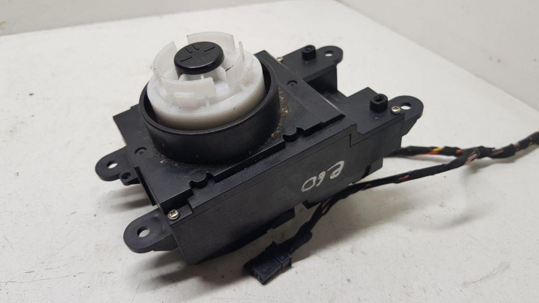 джойстик управления мультимедиа BMW 5 серия E60/E61 2003, 3.0 л., дизель, синий, седан, 6941801 - фото №1