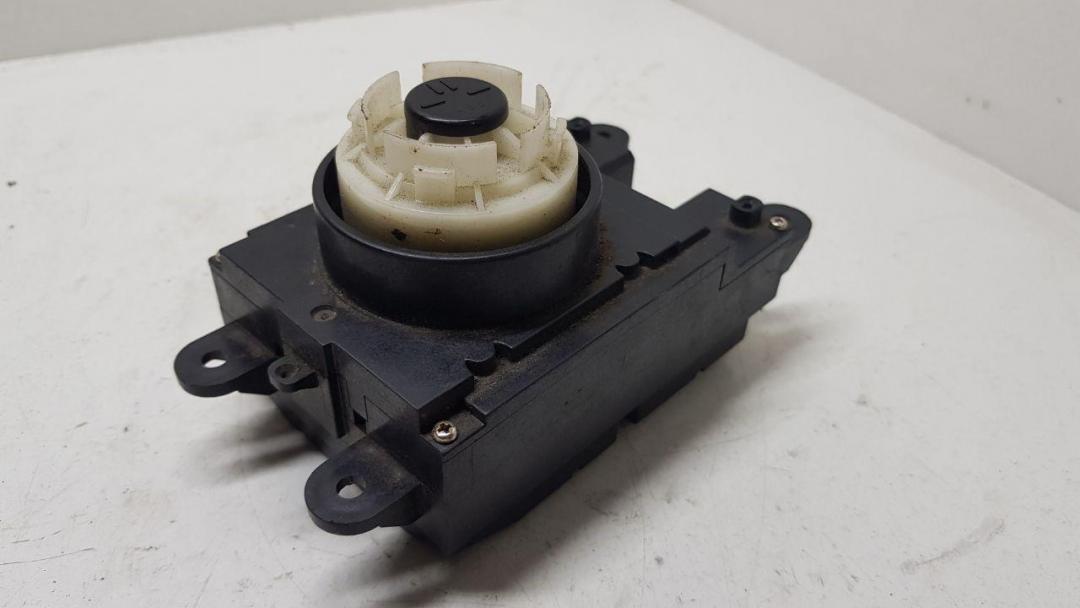 джойстик управления мультимедиа BMW 5 серия E60/E61 2003, 3.0 л., дизель, синий, седан, 6963051 - фото №1