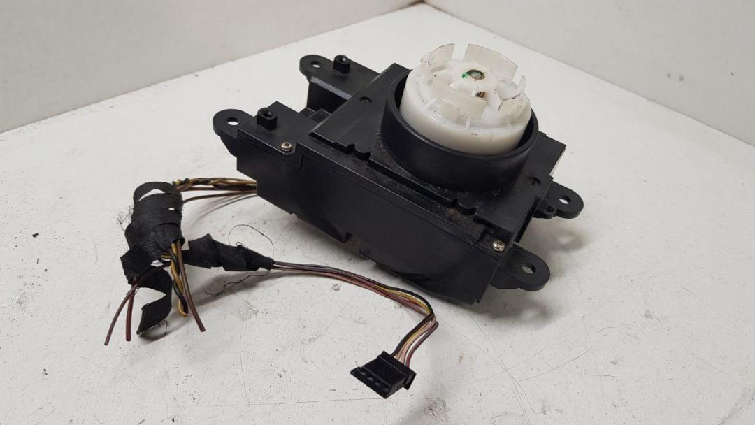 джойстик управления мультимедиа BMW 5 серия E60/E61 2003, 3.0 л., дизель, синий, седан, 6934259 - фото №1