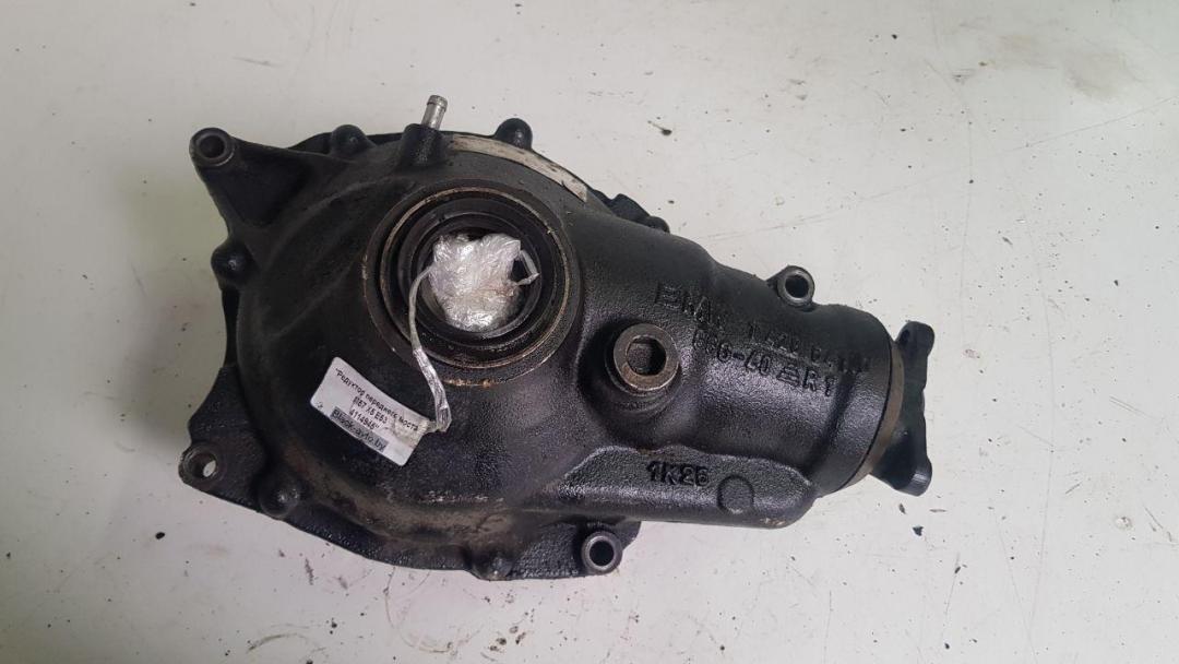 редуктор переднего моста BMW X5 E53 2002, 3.0 л., дизель, внедорожник 5 дв. - фото №1